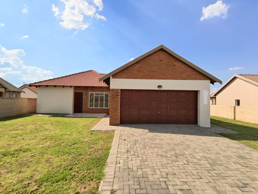 3 Bedroom Property for Sale in Waterkloof Hill Estate North West